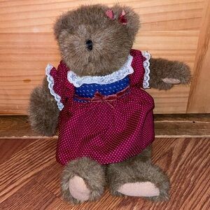VINTAGE 1992 COMMENWEALTH TEDDY BEAR